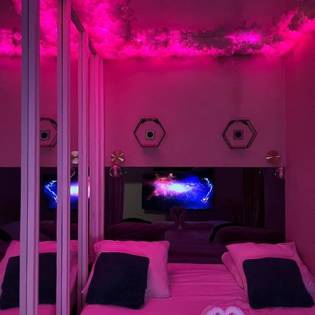 Le Blue Apartment Aubervilliers Ngoại thất bức ảnh